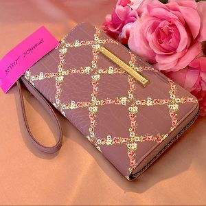 NWT Betsey Johnson Mauve Floral Print Zip Around Wallet